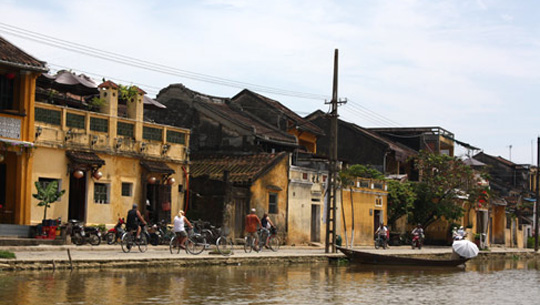 VIETNAM CAMBODIA